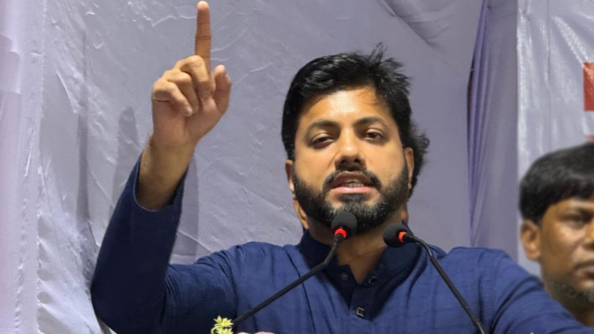 জনগণকে সঙ্গে নিয়ে থানা ঘেরাওয়ের হুঁশিয়ারি ইশরাকের